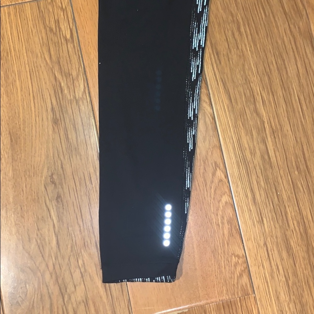 Nike Women Dri fit Black Workout Leggings Small - Picture 4 of 8